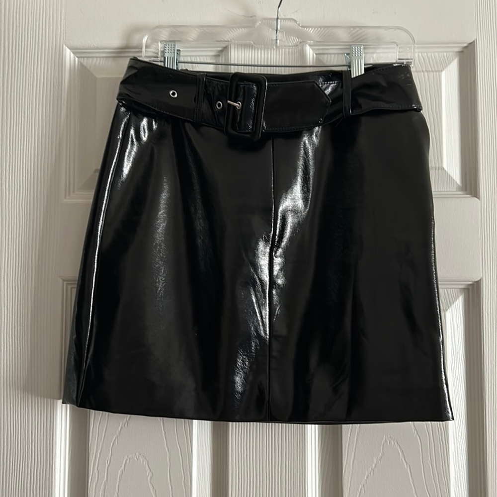 Black belted faux leather miniskirt s4 Nine West